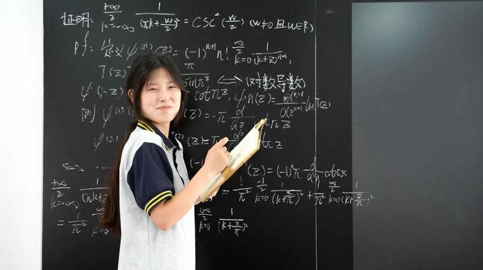 This 17 Y.O. Girl From China Stunned The Entire World With Her Achievement In Global Math Contest