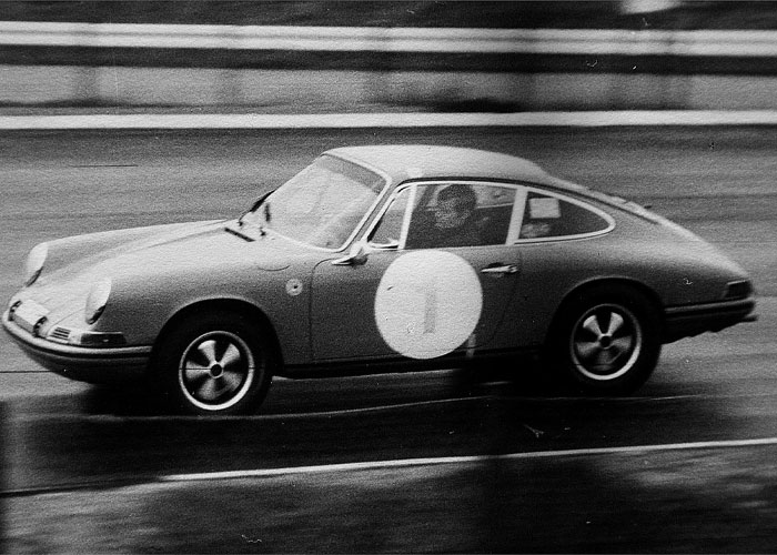 50 Things That Meant People Were Rich Back In The Day That Are Pretty Basic Today