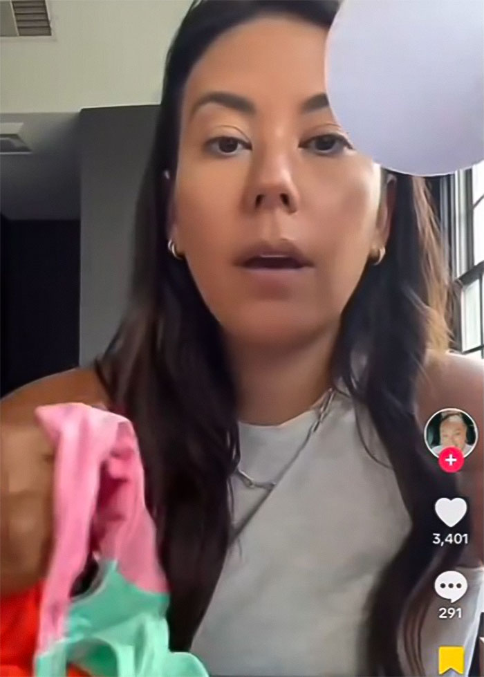 Woman Gets A Reality Check After Complaining Daughter&rsquo;s Swimsuit Is &ldquo;Inappropriate&rdquo;