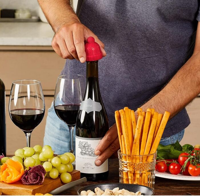 Give Your Wine A Winter Wardrobe: Beanie Cap Decorative Silicone Bottle Stopper