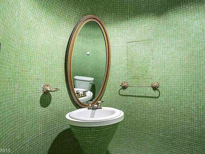 1960’s Modern In Madison, Wi. This Is A Request For Support, This Is The Only Picture Offered For What Seems To Be Truly Amazing Bathroom. If Anyone Lives In Madison Or Nearby And Can Go To This Open House And Provide Additional Pics I Would Be Forever Grateful. Address Is 3514 Lake Mendota Drive Madison, Wi