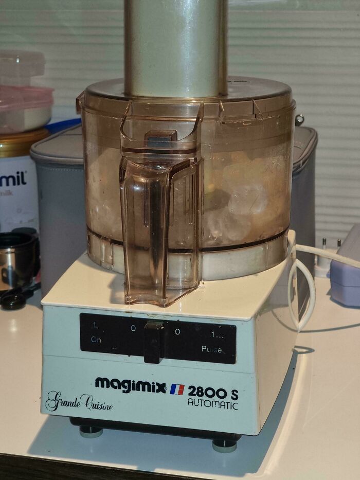 My Mother's Blender, Still Choochin Just Fine After 4 Decades Of Use, With All The Original Parts