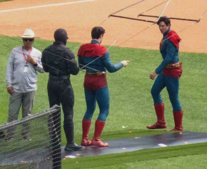 In Superman (2025), We Find Out That Superman Has No Powers. He Uses Wires And Stunt Doubles To Pretend He Has Powers. Also, He's Friends With Black Noir Now?