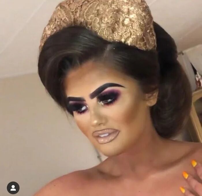 The Neck Does Not Match The Face