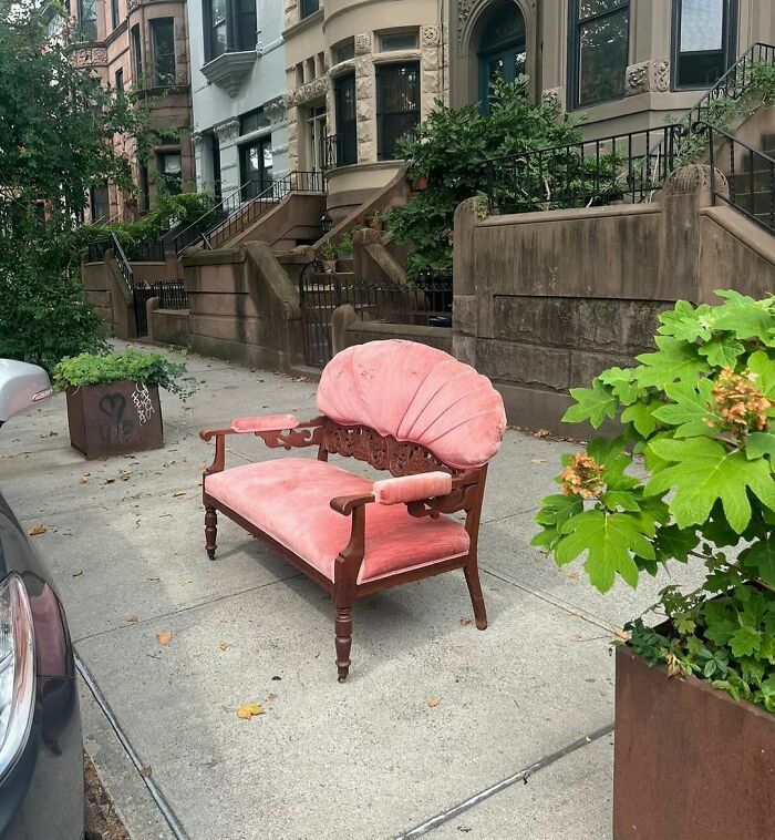 Pink vintage loveseat on NYC curb, a 'Stooping NYC' treasure find.