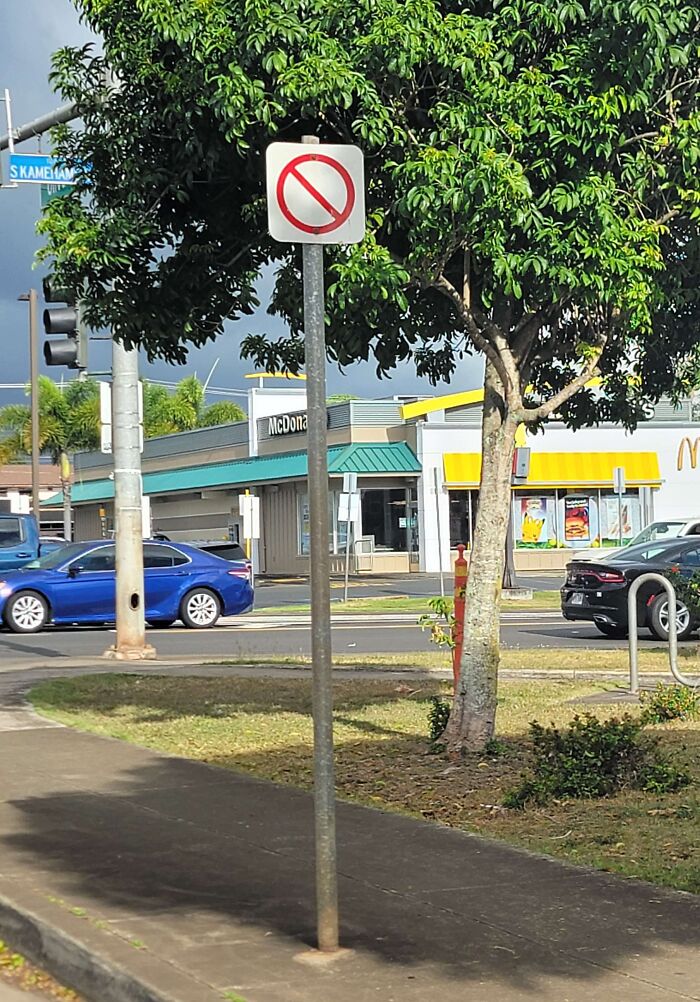 A "No" Sign With No Context