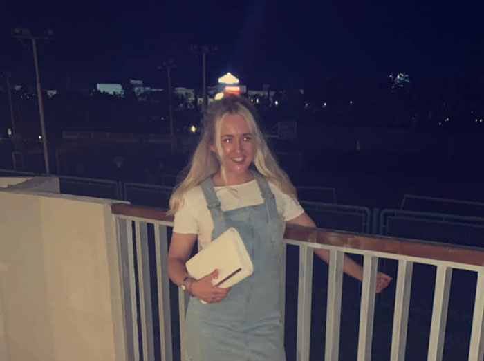 Guy&rsquo;s GF Wants To Meet Birth Family But Only Has An Old Postcard, He Tracks Them Down Anyway