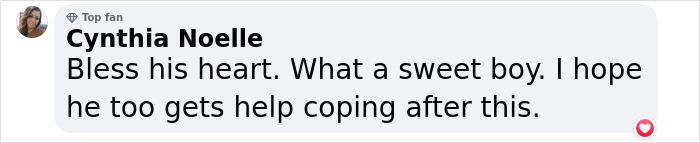 “Please Help Bury My Mama”: 11-Year-Old Boy Stands On Roadside For Two Days To Raise Money “Please Help Bury My Mama”: 11-Year-Old Boy Stands On Roadside For Two Days To Raise Money