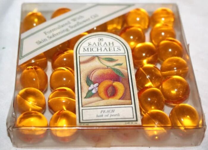 90s-Bathroom-Aesthetics