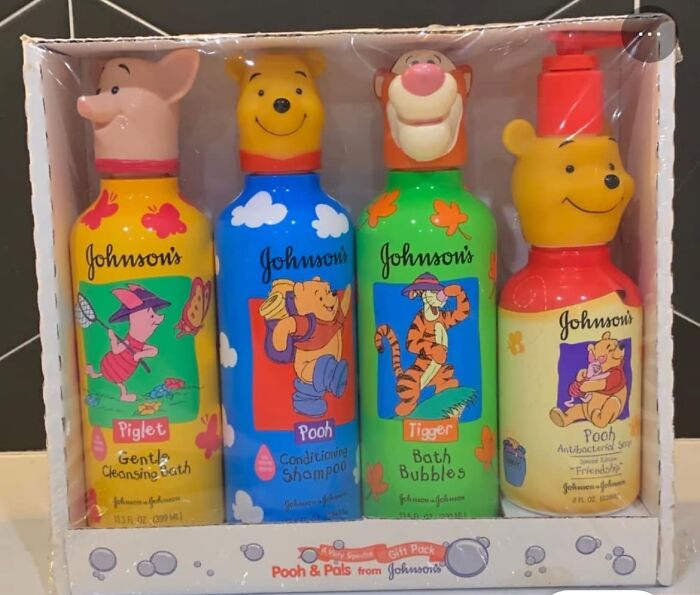 90s-Bathroom-Aesthetics