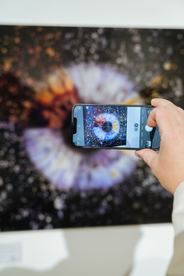 I Photographed The Irises Of The Paralympic GB Team, And My Works Got Exhibited In London