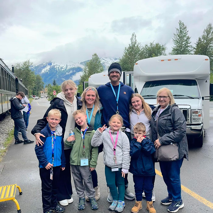 Family Slapped With $9k Fine After Cruise Left Them Stranded In Remote Alaska Family Slapped With $9k Fine After Cruise Left Them Stranded In Remote Alaska