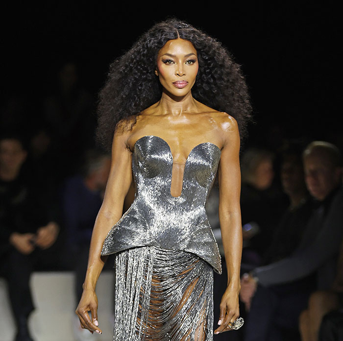 Naomi Campbell&rsquo;s Bikini Pics Have Fans Asking, &ldquo;What The Hell Is In Her Bathing Suit?&rdquo;