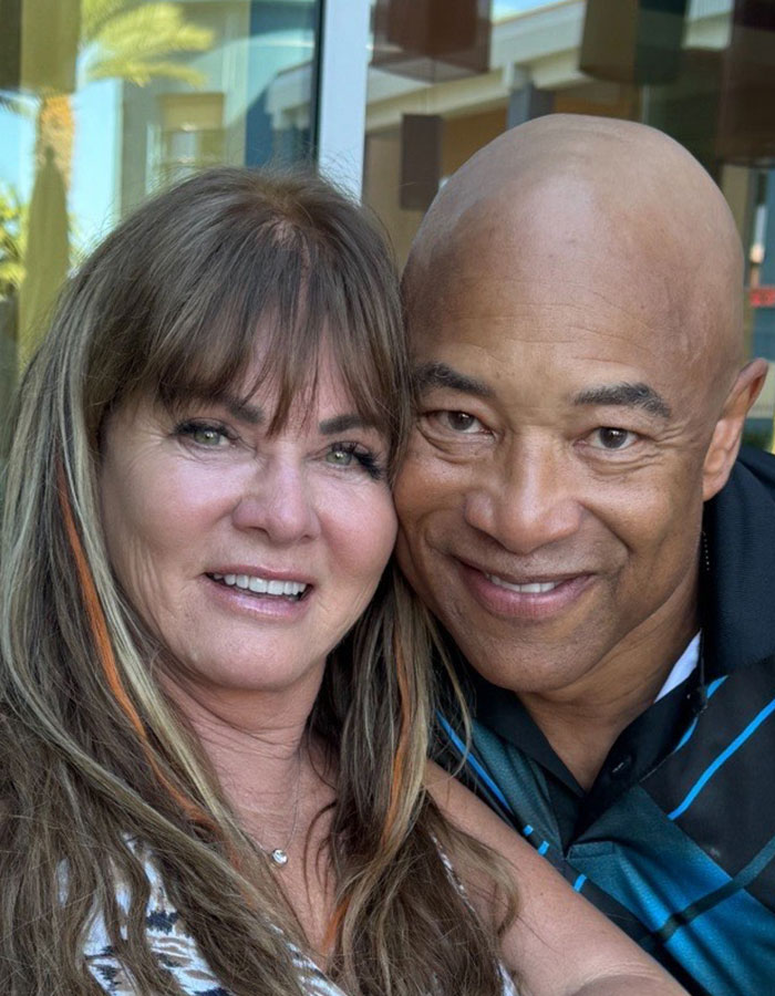 Real Housewife Of Orange County Star&rsquo;s Ridiculously Edited Selfie Gets Called Out By Daughter