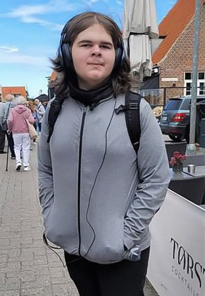 14-Year-Old Who Vanished From Cruise Ship Turns Up Over 150 Miles Away 14-Year-Old Who Vanished From Cruise Ship Turns Up Over 150 Miles Away