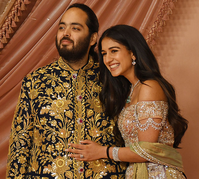 Billionaire&rsquo;s Lavish Wedding Sparks Outrage As Invitations Cost More Than Average Salary