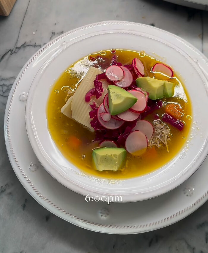 Woman Viciously Trolled Online After Sharing A Day Of Cooking And Eating The &ldquo;Ancestral Diet&rdquo;