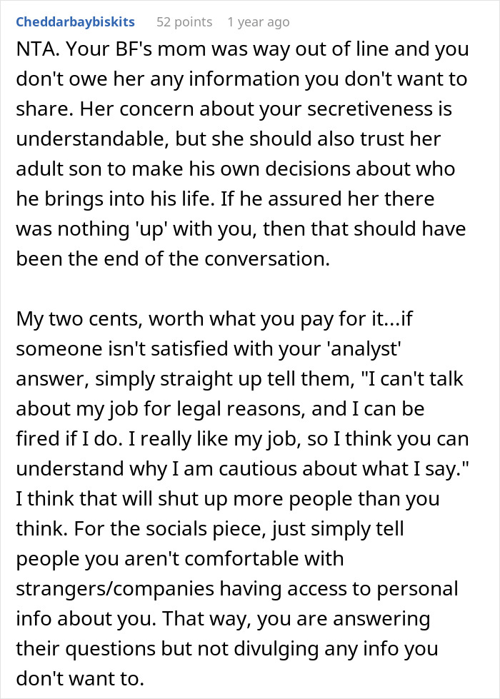 Woman Can’t Trust Son’s GF With No Social Media And A Secretive Job, Tries To Hack Her Phone Woman Can’t Trust Son’s GF With No Social Media And A Secretive Job, Tries To Hack Her Phone