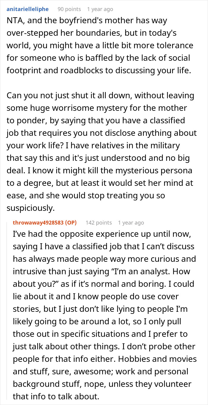 Woman Can’t Trust Son’s GF With No Social Media And A Secretive Job, Tries To Hack Her Phone Woman Can’t Trust Son’s GF With No Social Media And A Secretive Job, Tries To Hack Her Phone