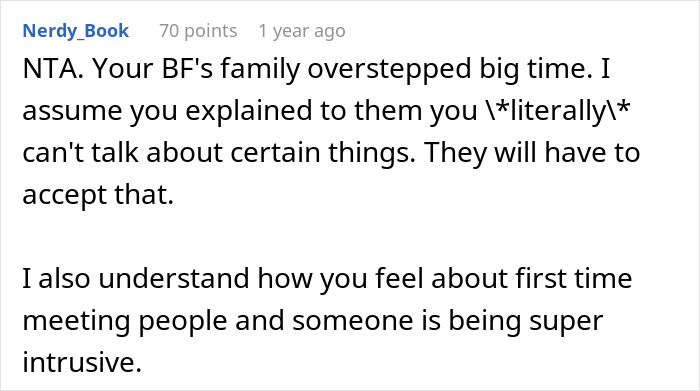 Woman Can’t Trust Son’s GF With No Social Media And A Secretive Job, Tries To Hack Her Phone Woman Can’t Trust Son’s GF With No Social Media And A Secretive Job, Tries To Hack Her Phone