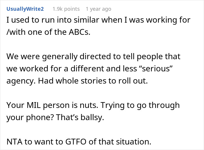 Woman Can’t Trust Son’s GF With No Social Media And A Secretive Job, Tries To Hack Her Phone Woman Can’t Trust Son’s GF With No Social Media And A Secretive Job, Tries To Hack Her Phone