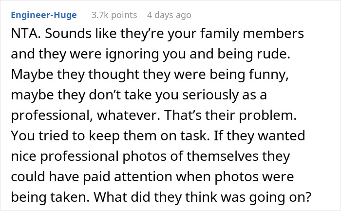 Rude Wedding Guests Complain About Terrible Pics Of Them, Get Shown Exactly Why That Happened