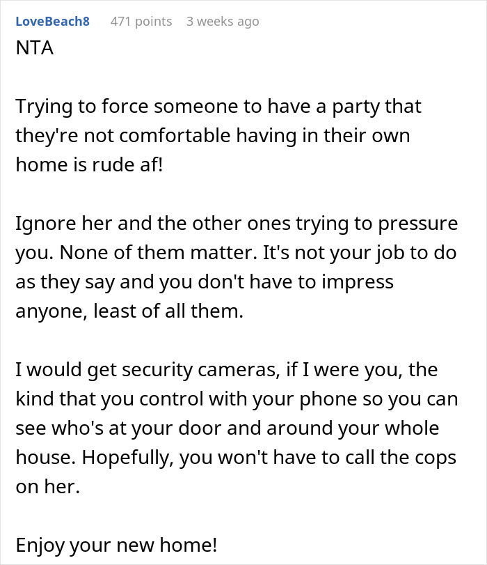 &ldquo;She&rsquo;s Crazy&rdquo;: Newcomer Doesn&rsquo;t Want To Join Neighborhood Tradition, Karen Doesn&rsquo;t Take No For An Answer