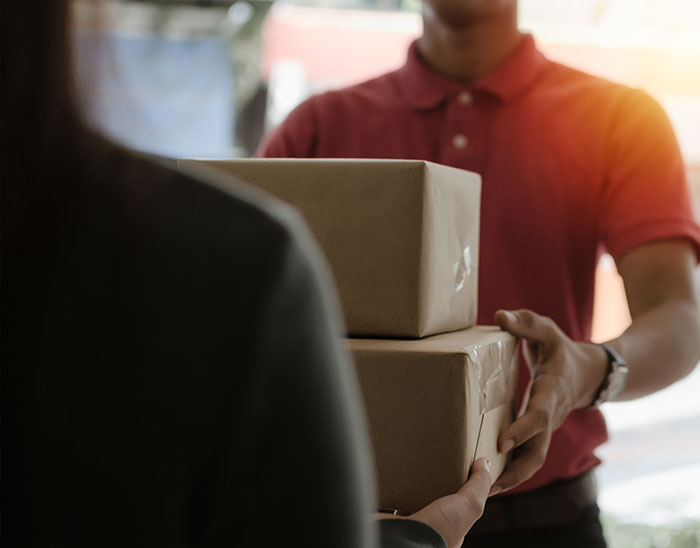 Amazon Driver Saves Woman After Her &ldquo;Brave&rdquo; Toddler Son Asks For Help