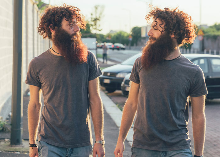 40 Hilarious Twin Mix-Up Stories That Are Almost Too Embarrassing To Share