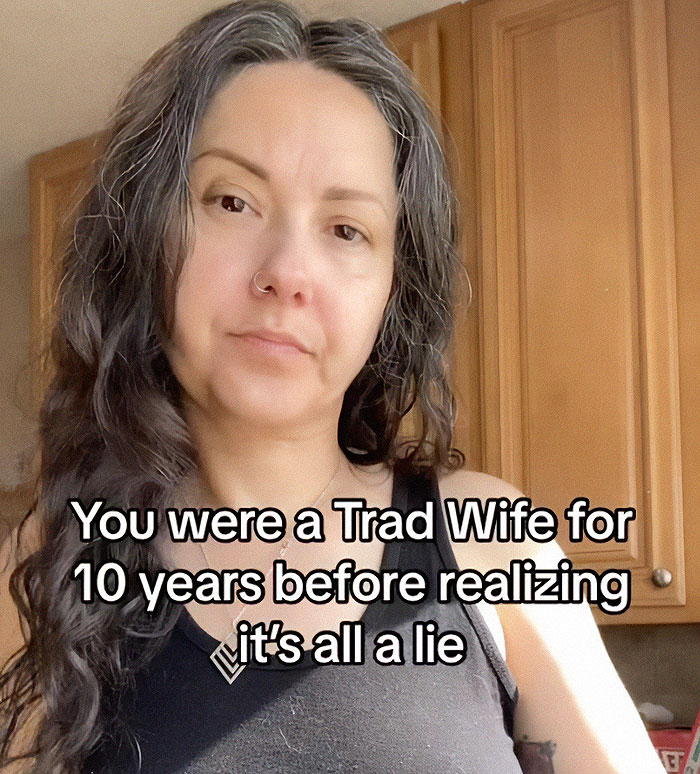 “You Can Never Reach Perfection”: Former Tradwife Reveals Details Of Traditional Lifestyle “You Can Never Reach Perfection”: Former Tradwife Reveals Details Of Traditional Lifestyle