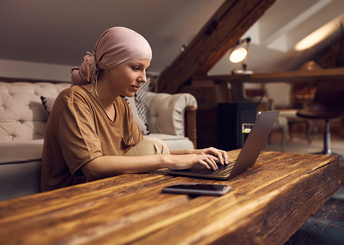 Boss Puts Woman On Performance Review For Beating Cancer, It Majorly Backfires