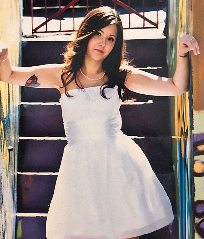 “You Can Never Reach Perfection”: Former Tradwife Reveals Details Of Traditional Lifestyle “You Can Never Reach Perfection”: Former Tradwife Reveals Details Of Traditional Lifestyle