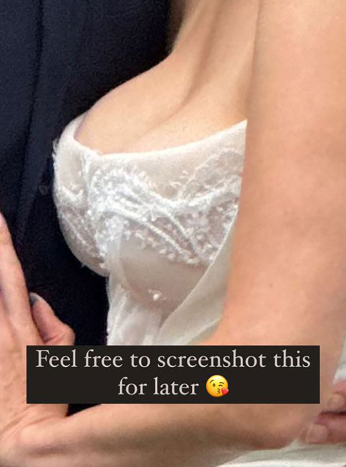 Susan Sarandon’s Daughter Brilliantly Shuts Down Trolls Over Her Wedding Dress Cleavage Susan Sarandon’s Daughter Brilliantly Shuts Down Trolls Over Her Wedding Dress Cleavage