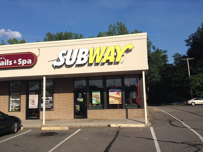 30 Dishes People Shouldn’t Buy From Fast Food Places, According To The Employees