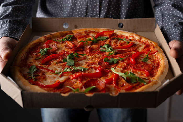 Bride Is Furious Guests Ordered Pizzas Because Her Family Ate Most Of The Food Bride Is Furious Guests Ordered Pizzas Because Her Family Ate Most Of The Food