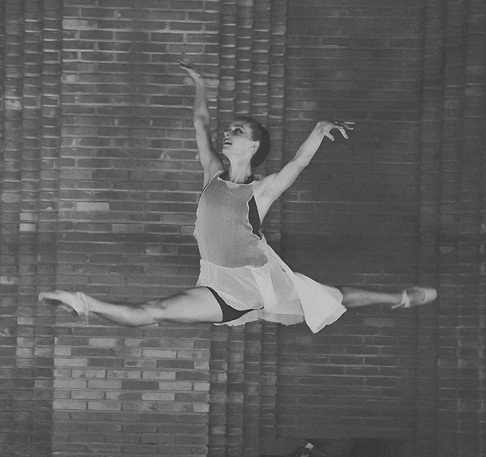 Mormon Trad-Wife Star Sparks Widespread Concern After Clip Resurfaces Following Interview Mormon Trad-Wife Star Sparks Widespread Concern After Clip Resurfaces Following Interview