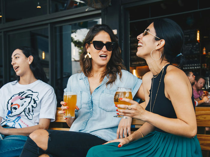 Woman Can&rsquo;t Stand Weird Neighbor Who Keeps Embarrassing Her, Sparks Discussion Online