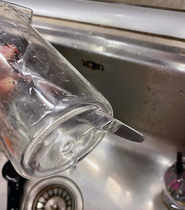 How My Knife Broke Through The Glass While I Was Washing It