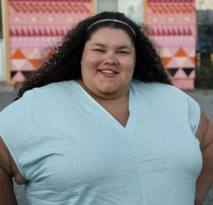 Plus-Size Activist Slams &ldquo;Non-Inclusive&rdquo; Pools After Calling Out Airline Staff Who Made Her Walk