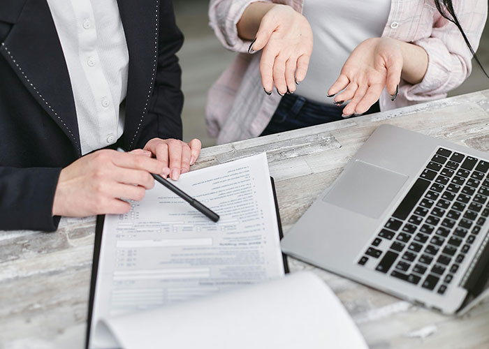 "I Can't. I'm Tired": 30 Professionals With Terrible Mental Health Confess What Job They Have