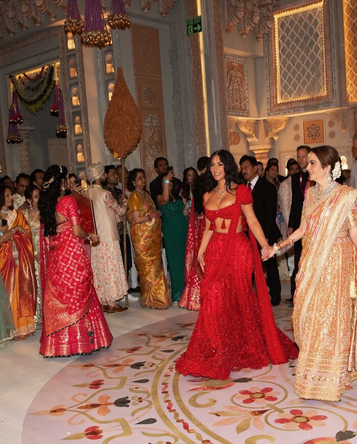 "Not Supposed To Wear Red": Kim Kardashian Sparks Controversy At Indian Billionaire’s Wedding "Not Supposed To Wear Red": Kim Kardashian Sparks Controversy At Indian Billionaire’s Wedding