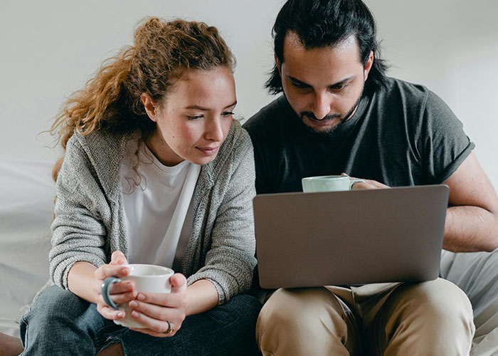 Couple Enjoy A Glass Of Wine After Making Greedy Landlord Regret Keeping Their Deposit