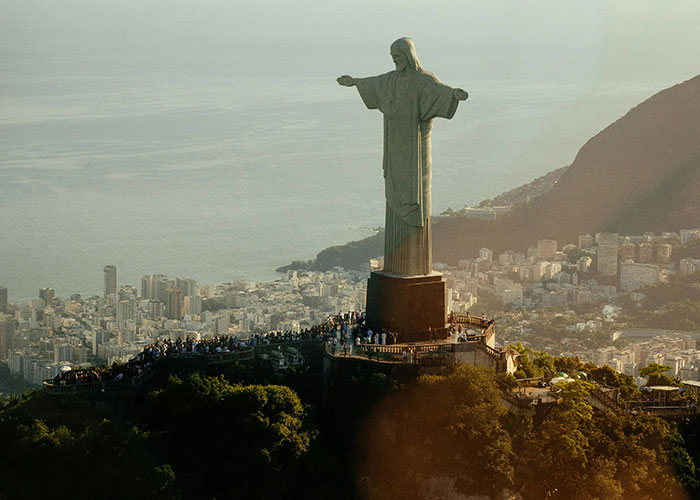 “Bad Human Behavior Everywhere”: 30 Places That Are No Longer Worth Visiting Due To The Crowds