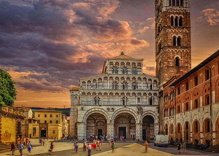 “Bad Human Behavior Everywhere”: 30 Places That Are No Longer Worth Visiting Due To The Crowds