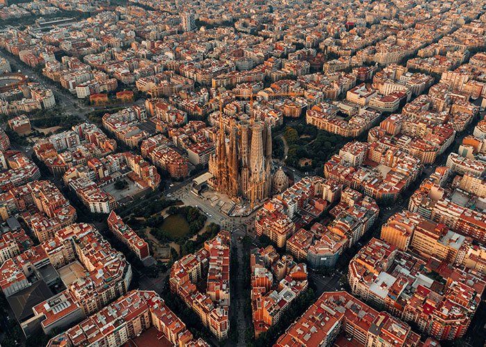 “Bad Human Behavior Everywhere”: 30 Places That Are No Longer Worth Visiting Due To The Crowds