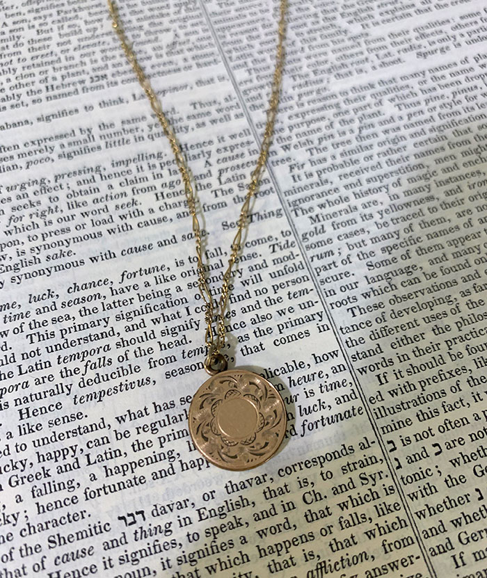 I Always Thought Those Stories Were Fake. I Bought An Old Book For A Project, And This 12K Necklace Was Hiding In The Spine