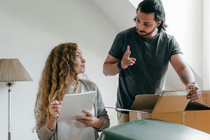 Uninvited Friends Ruin Romantic Trip, Man Demands They Pay Their Share Of Hotel Costs