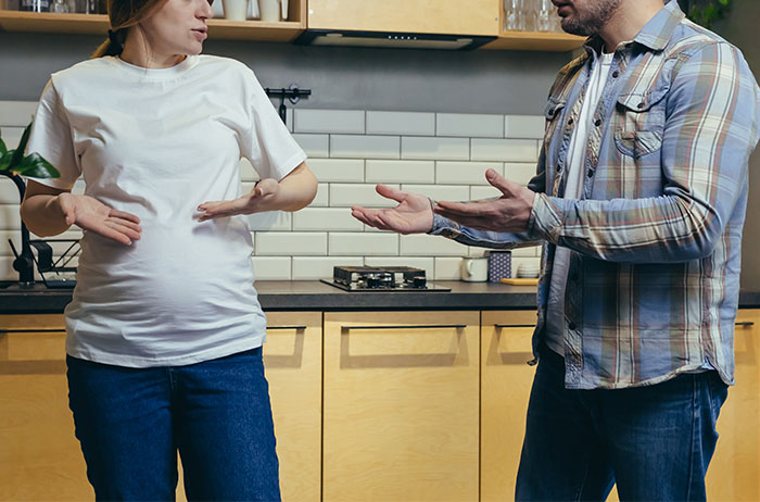 &ldquo;Pregnancy Doesn&rsquo;t Give You A Right To Act Non-Human&rdquo;: Man Kicks Sister Out Of His Apartment