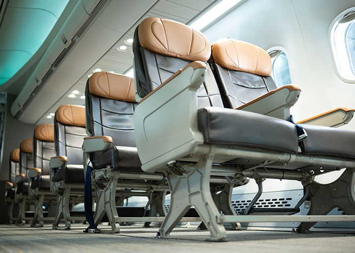 12-Hour Flight Turns Torturously Awkward After Man Refuses To Give Up Seat To Heavily Pregnant Passenger 12-Hour Flight Turns Torturously Awkward After Man Refuses To Give Up Seat To Heavily Pregnant Passenger