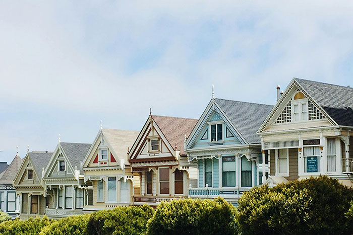 30 Modern-Day Signs Of Wealth That Will Most Likely Become Obsolete